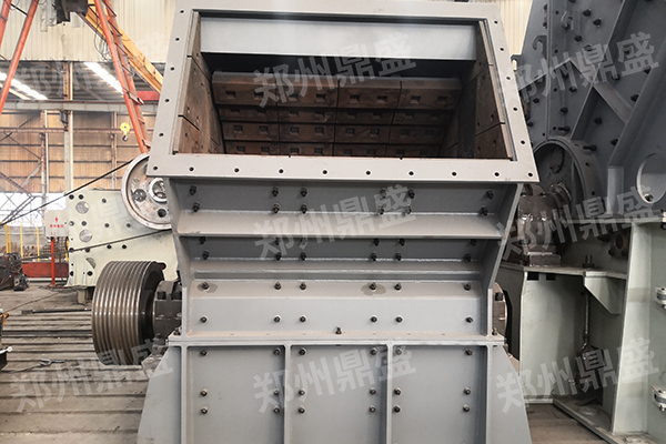 PF反擊式破碎機11