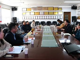 盧洪波董事長(zhǎng)一行赴河南省建筑業(yè)協(xié)會(huì)混凝土分會(huì)參觀(guān)交流