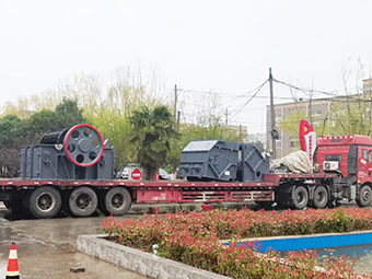 山東客戶(hù)訂購(gòu)的高效細(xì)碎機(jī)發(fā)貨