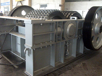 雙齒輥破碎機(jī)與對(duì)輥破碎機(jī)的區(qū)別