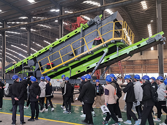 移動(dòng)破碎機(jī)節(jié)省成本的四個(gè)方面