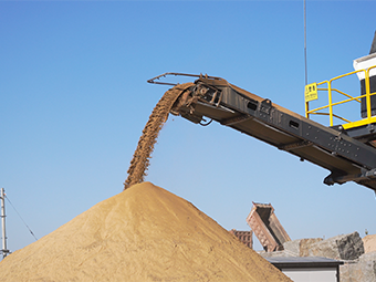 花崗巖性質(zhì)如何?能用來(lái)制砂嗎?制砂質(zhì)量好不好?