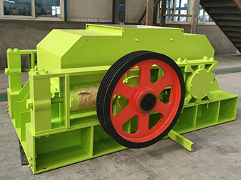 齒輥破碎機(jī)型號(hào)齊全，價(jià)格優(yōu)惠，廠(chǎng)家直銷(xiāo)